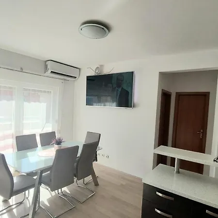 Palada Apartment *