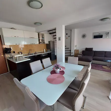 Palada Apartment Kaštela